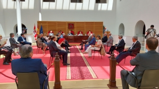 Los magistrados de Castilla y León con más años de servicio reciben un reconocimiento por su dedicación y esfuerzo